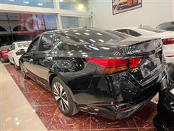 نيسان ألتيما